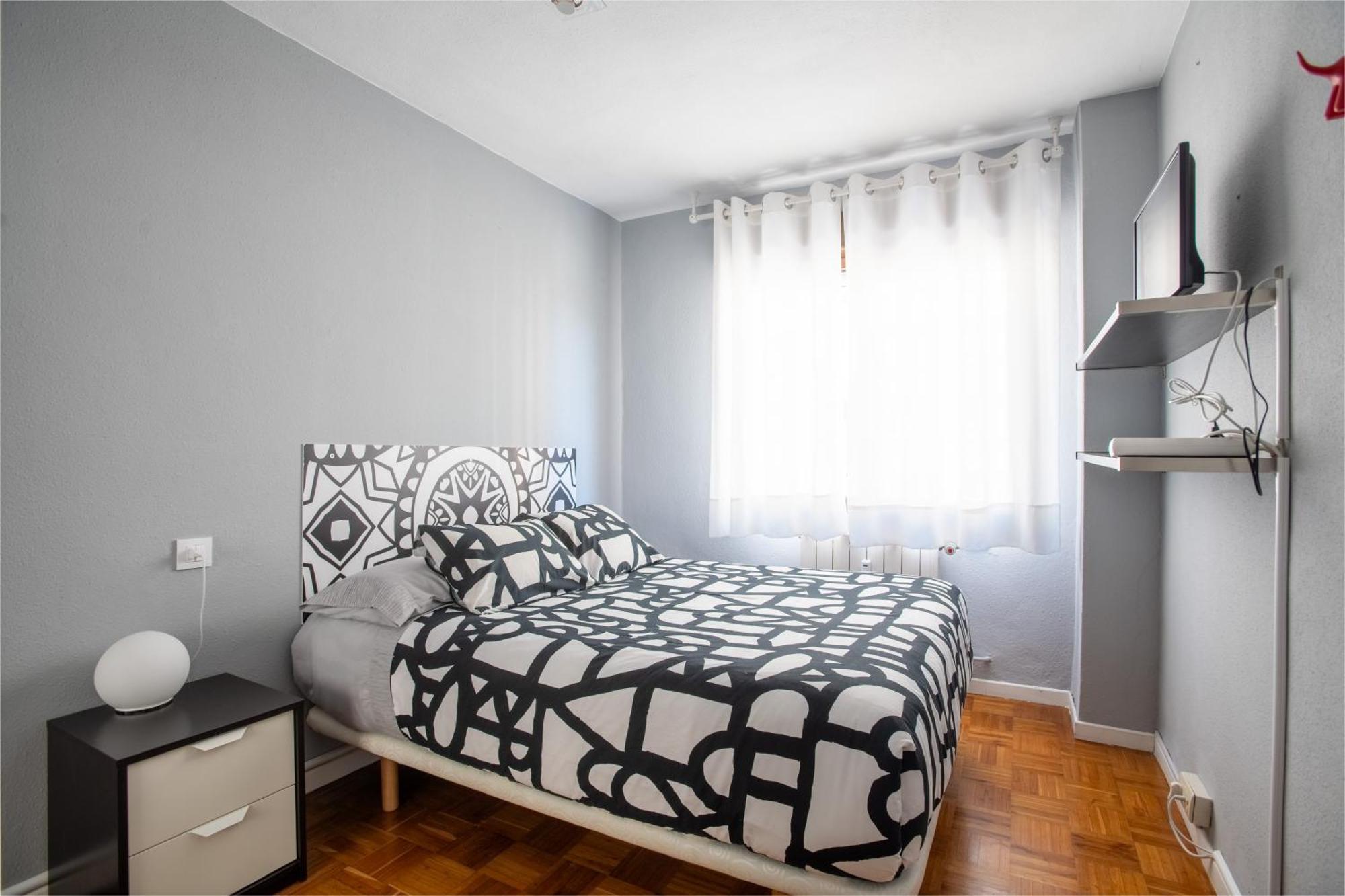 El Parque-playa-garaje-wifi Apartment